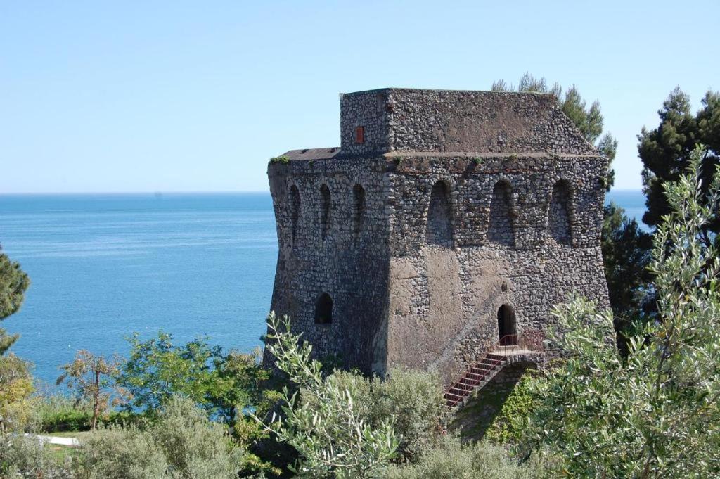 Camping Villaggio Nettuno Nerano Exterior foto
